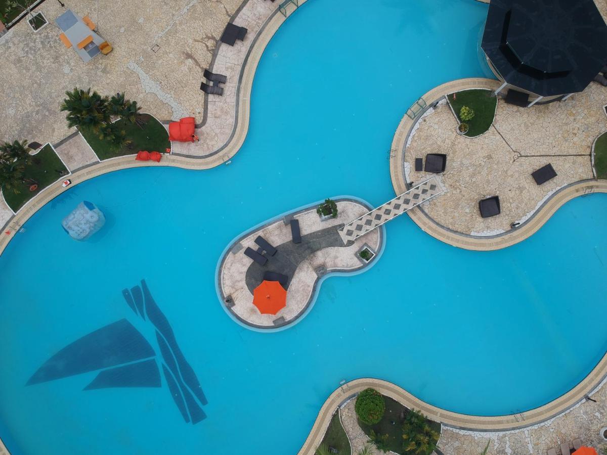 แฮริส รีสอร์ต บาตัม วอเตอร์ฟรอนต์ Hotel Sekupang ภายนอก รูปภาพ
