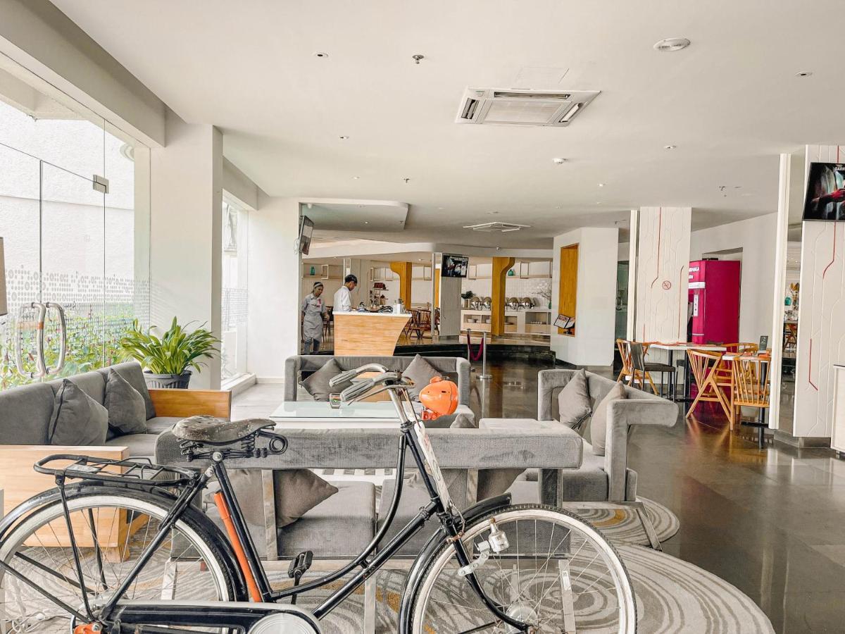 แฮริส รีสอร์ต บาตัม วอเตอร์ฟรอนต์ Hotel Sekupang ภายนอก รูปภาพ