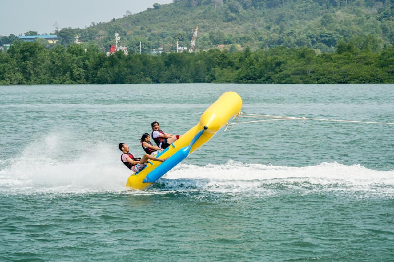 แฮริส รีสอร์ต บาตัม วอเตอร์ฟรอนต์ Hotel Sekupang ภายนอก รูปภาพ