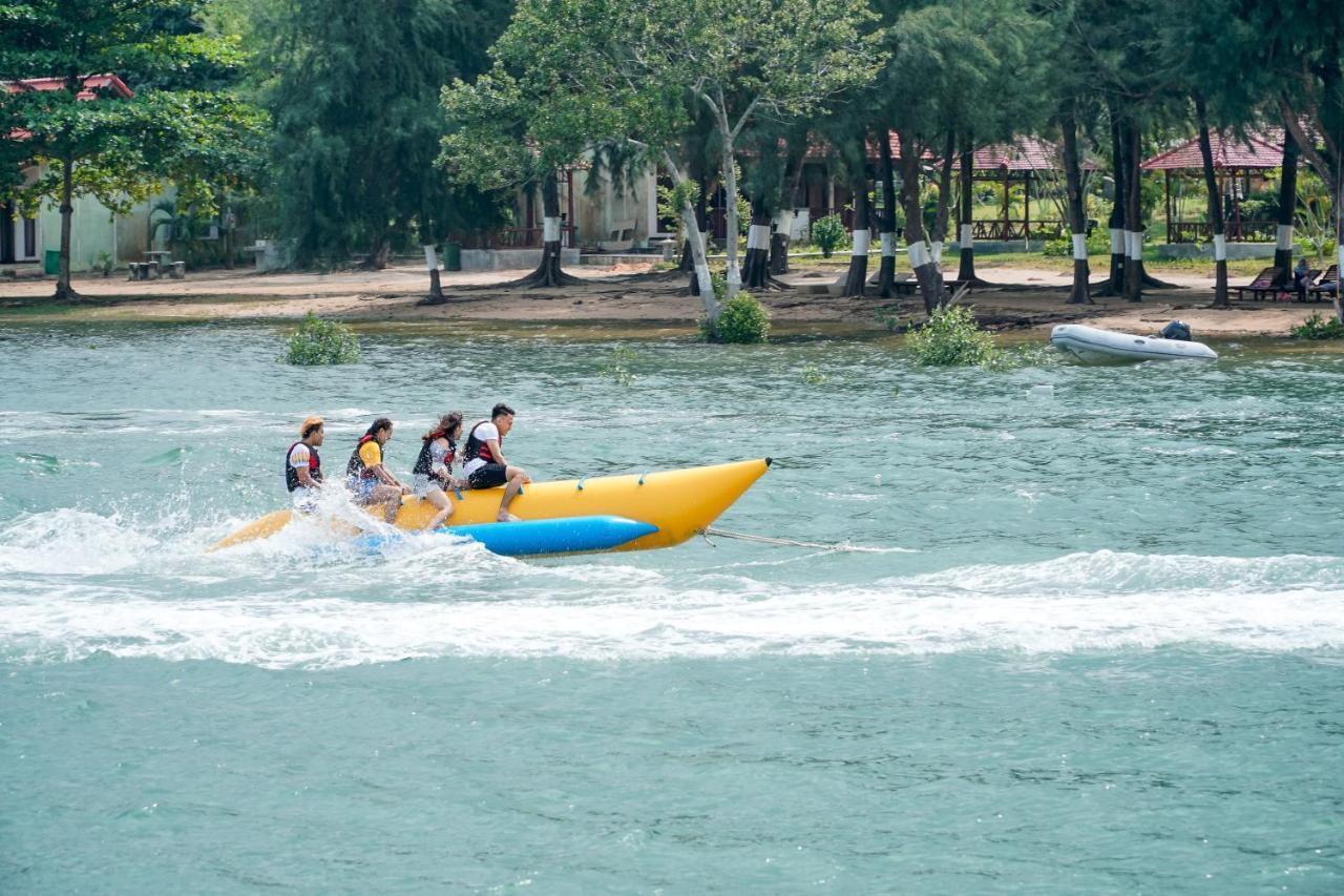 แฮริส รีสอร์ต บาตัม วอเตอร์ฟรอนต์ Hotel Sekupang ภายนอก รูปภาพ