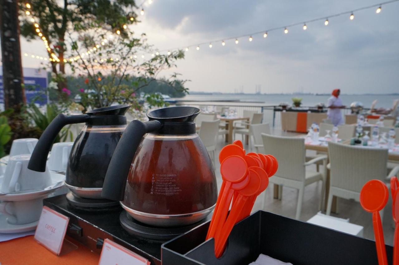 แฮริส รีสอร์ต บาตัม วอเตอร์ฟรอนต์ Hotel Sekupang ภายนอก รูปภาพ